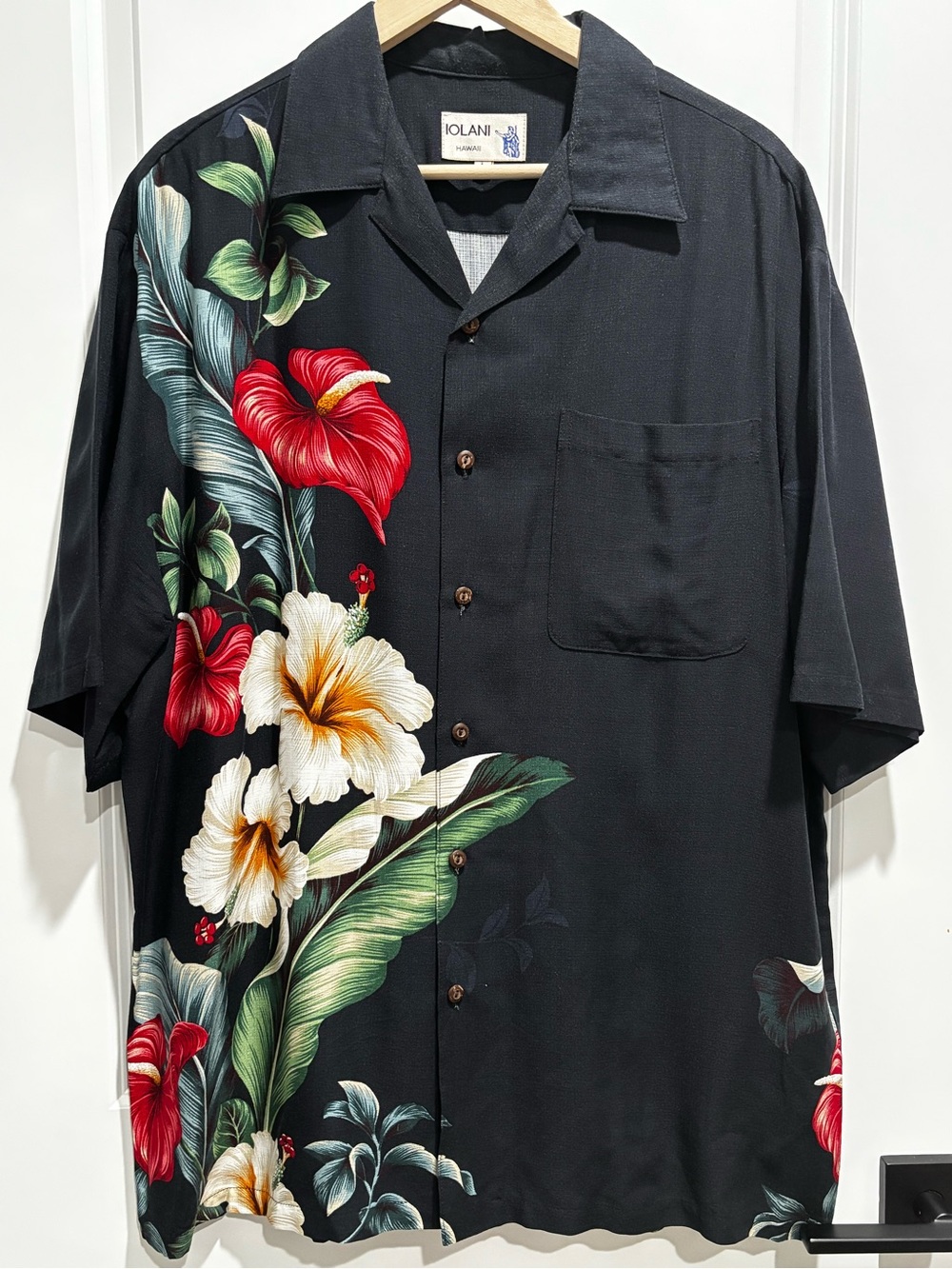 Vintage 80’s Iolani Black Floral Hawaiian Camp Shirt -